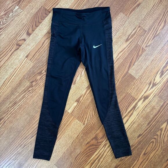 Nike Tight Dri Fit Black Compression Leggings Small - Picture 1 of 5